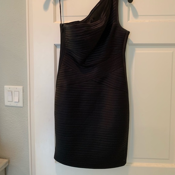 BCBGMAXAZRIA One should cocktail dress - Picture 2 of 4